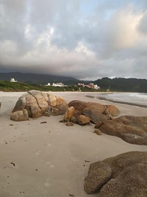 Apto 80M Da Praia Grande Vista Mar! Governador Celso Ramos Kültér fotó