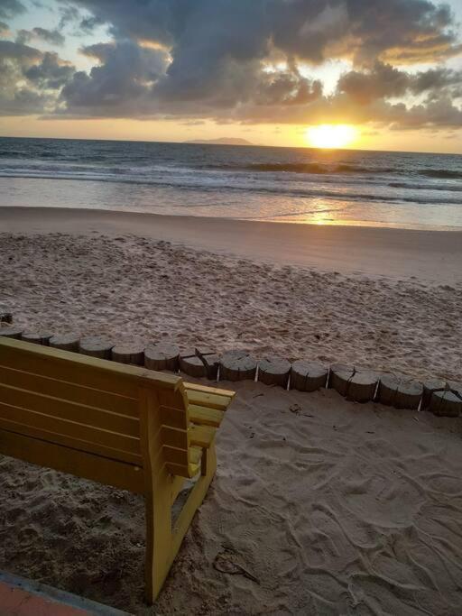Apto 80M Da Praia Grande Vista Mar! Governador Celso Ramos Kültér fotó